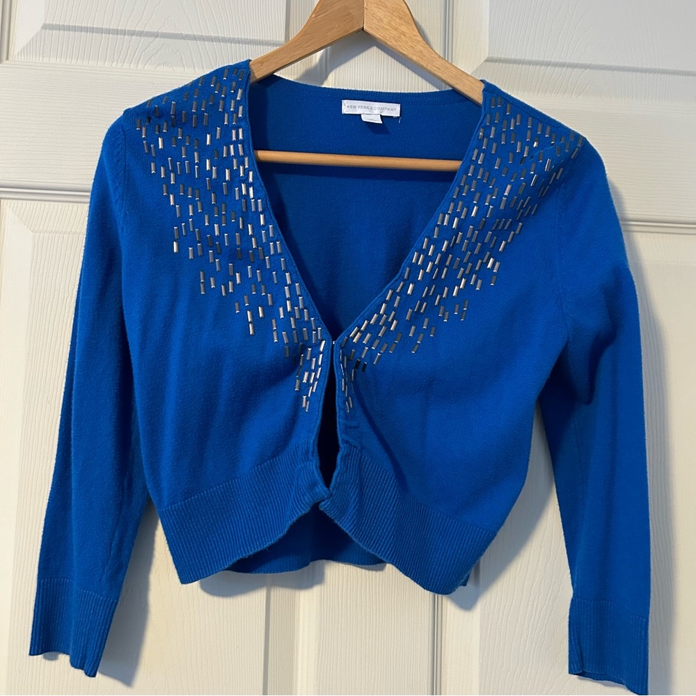 XS Crop New York & Company blue cardigan with metal design